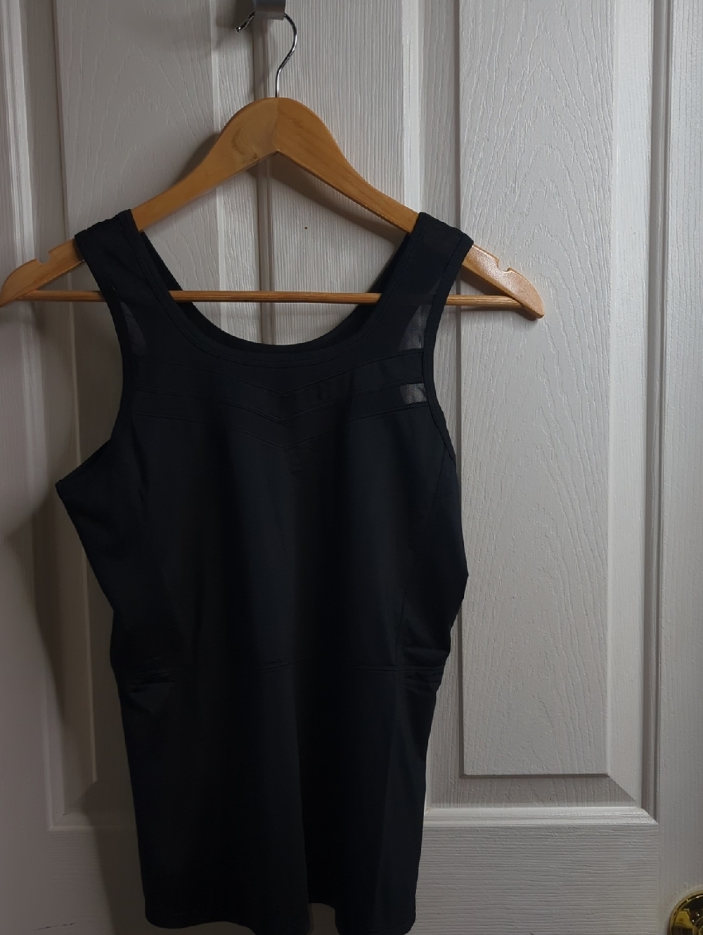 Tail Activewear Womens Black Mesh Panel Athletic Tank Top Medium